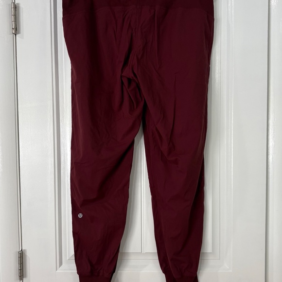 Lululemon Dance Studio Mid-Rise Jogger *Full Length - Picture 7 of 12